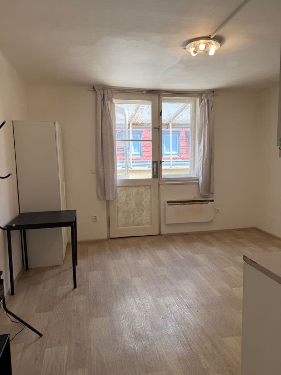 Pronájem bytu 1+kk 23 m², Dačického, Praha, Praha Pronájem bytu 1+kk 23 m², Dačického, Praha, Praha