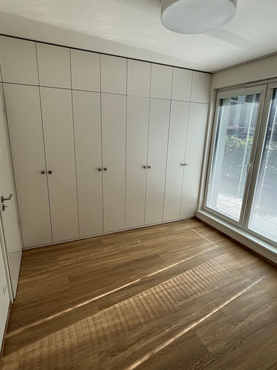 Pronájem bytu 3+kk 75 m², Olgy Havlové, Praha, Praha Pronájem bytu 3+kk 75 m², Olgy Havlové, Praha, Praha