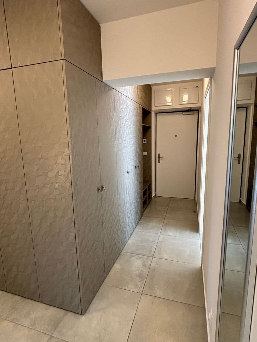 Pronájem bytu 3+kk 75 m², Olgy Havlové, Praha, Praha Pronájem bytu 3+kk 75 m², Olgy Havlové, Praha, Praha
