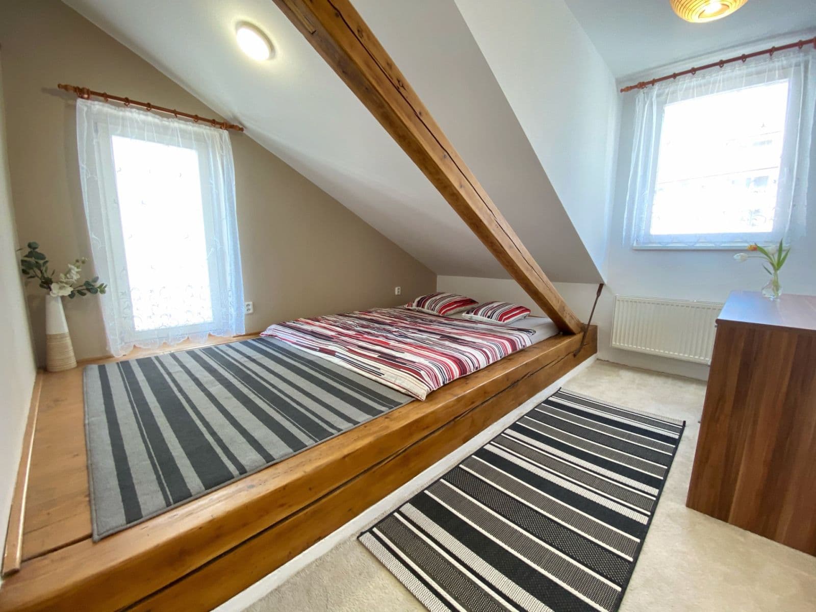Pronájem bytu 4+kk 104 m², Srbínská, Praha, Praha Pronájem bytu 4+kk 104 m², Srbínská, Praha, Praha