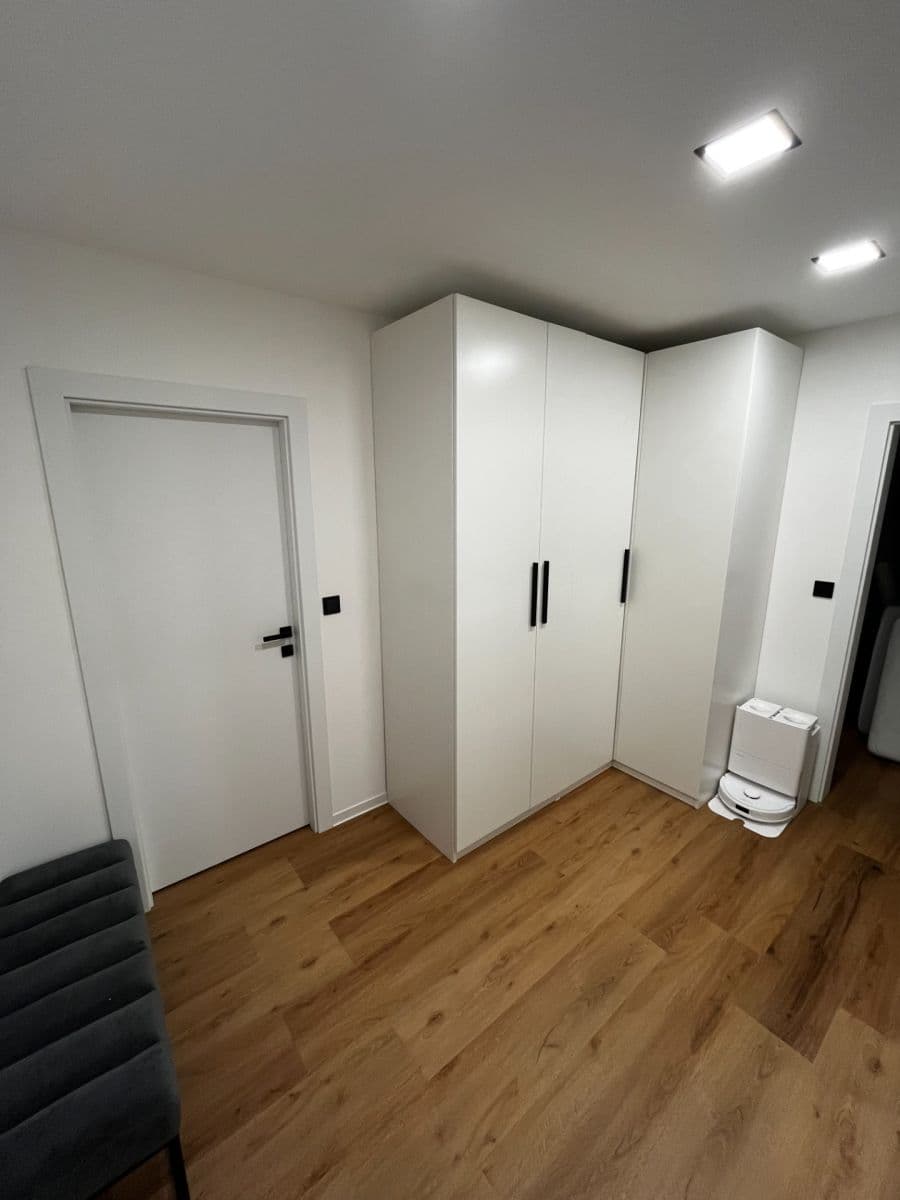 Pronájem bytu 3+1 65 m², Křimická, Plzeň, Plzeňský kraj Pronájem bytu 3+1 65 m², Křimická, Plzeň, Plzeňský kraj