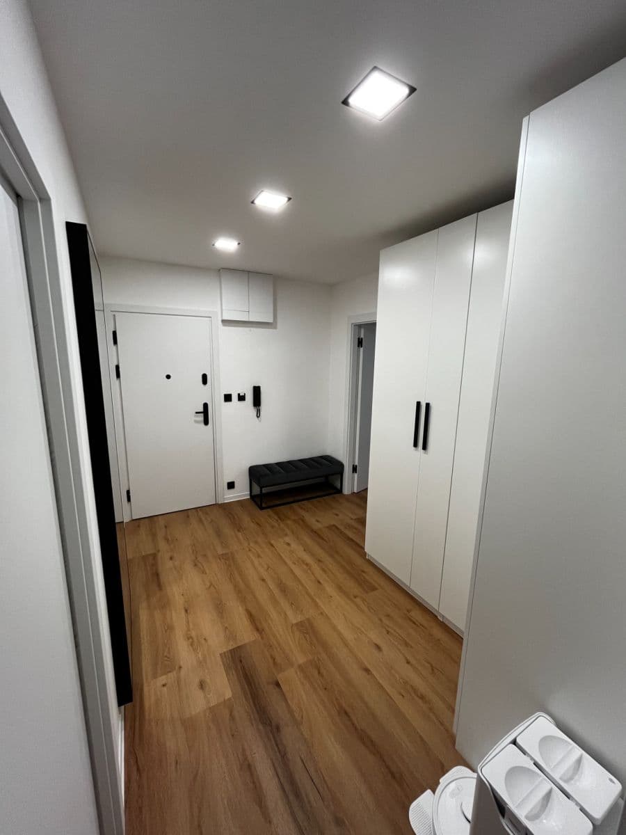 Pronájem bytu 3+1 65 m², Křimická, Plzeň, Plzeňský kraj Pronájem bytu 3+1 65 m², Křimická, Plzeň, Plzeňský kraj