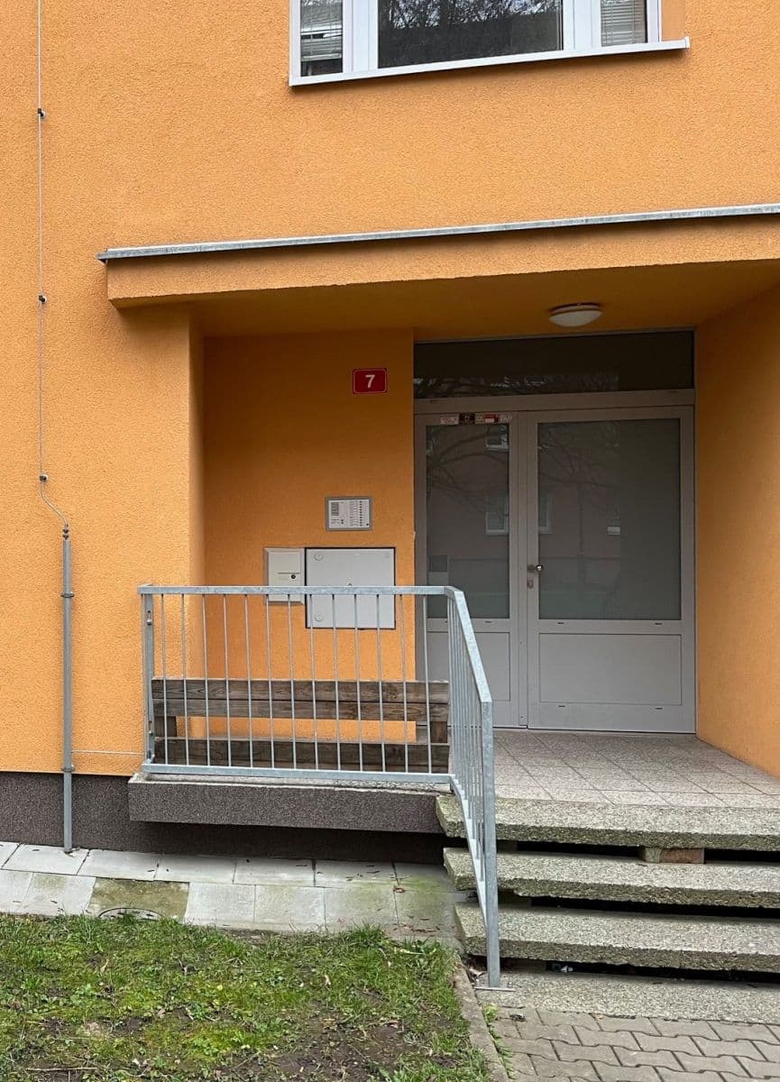 Pronájem bytu 3+1 65 m², Křimická, Plzeň, Plzeňský kraj Pronájem bytu 3+1 65 m², Křimická, Plzeň, Plzeňský kraj