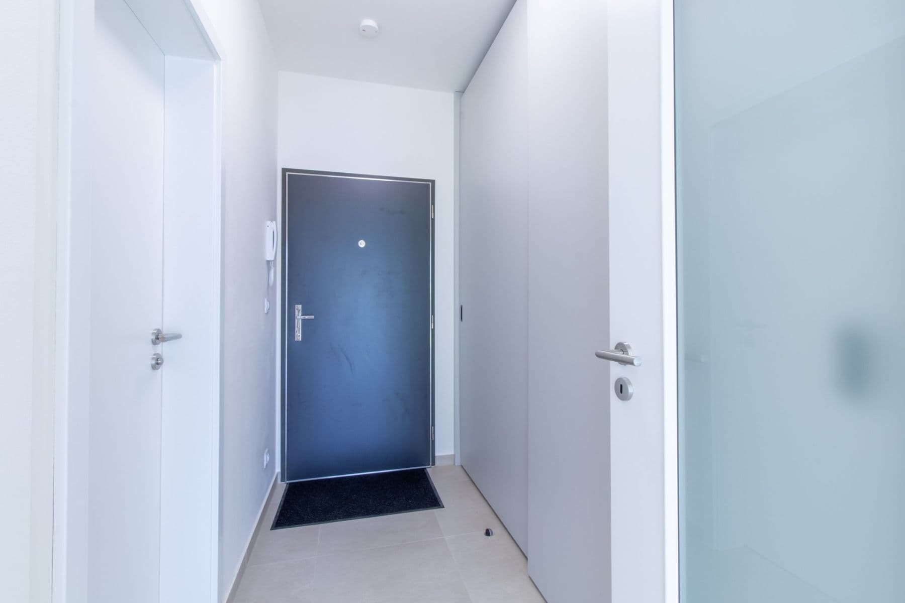Pronájem bytu 1+kk 30 m², Bohumila Landy, Kladno, Středočeský kraj Pronájem bytu 1+kk 30 m², Bohumila Landy, Kladno, Středočeský kraj