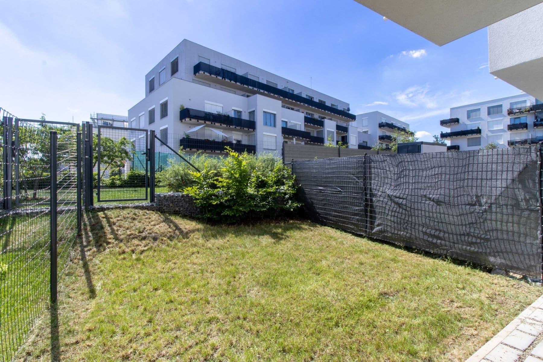 Pronájem bytu 1+kk 30 m², Bohumila Landy, Kladno, Středočeský kraj Pronájem bytu 1+kk 30 m², Bohumila Landy, Kladno, Středočeský kraj