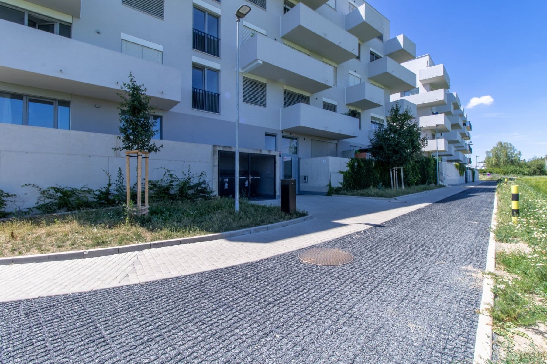 Pronájem bytu 1+kk 30 m², Bohumila Landy, Kladno, Středočeský kraj Pronájem bytu 1+kk 30 m², Bohumila Landy, Kladno, Středočeský kraj