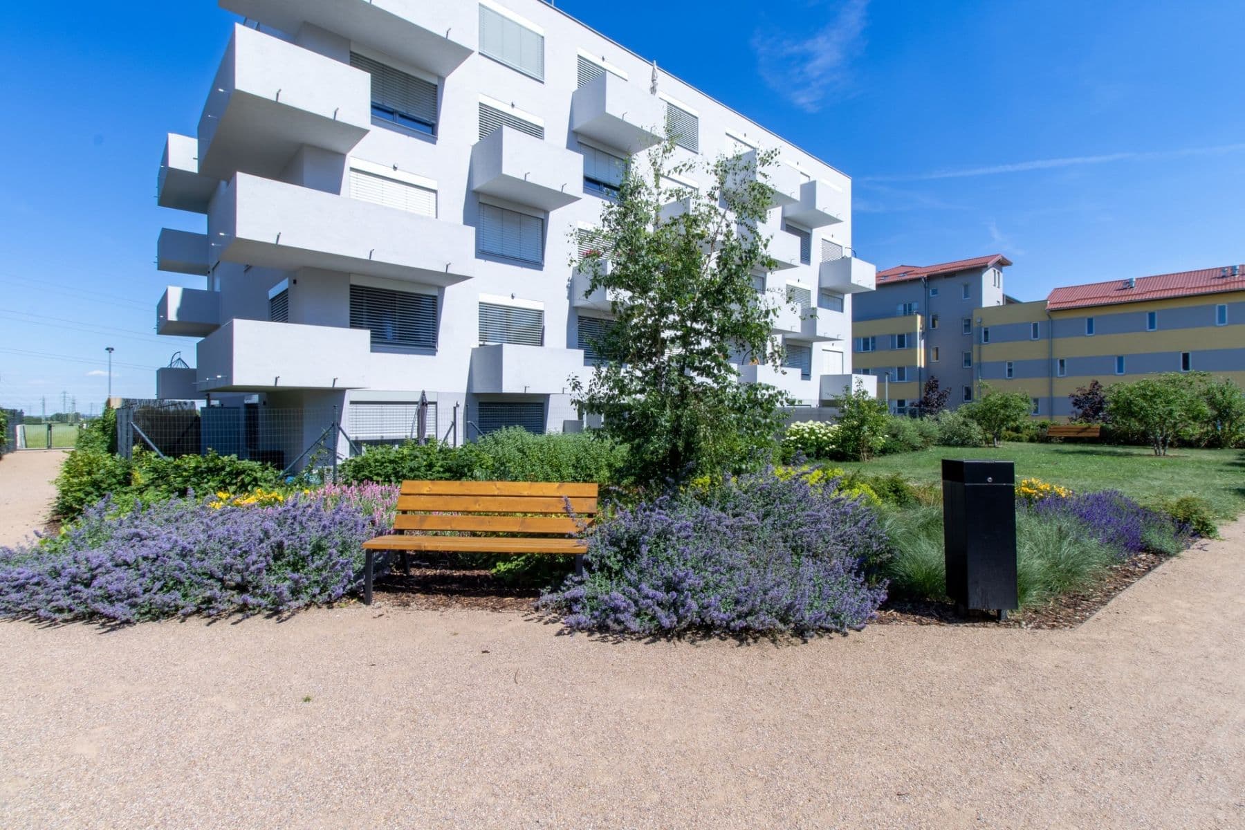 Pronájem bytu 1+kk 30 m², Bohumila Landy, Kladno, Středočeský kraj Pronájem bytu 1+kk 30 m², Bohumila Landy, Kladno, Středočeský kraj