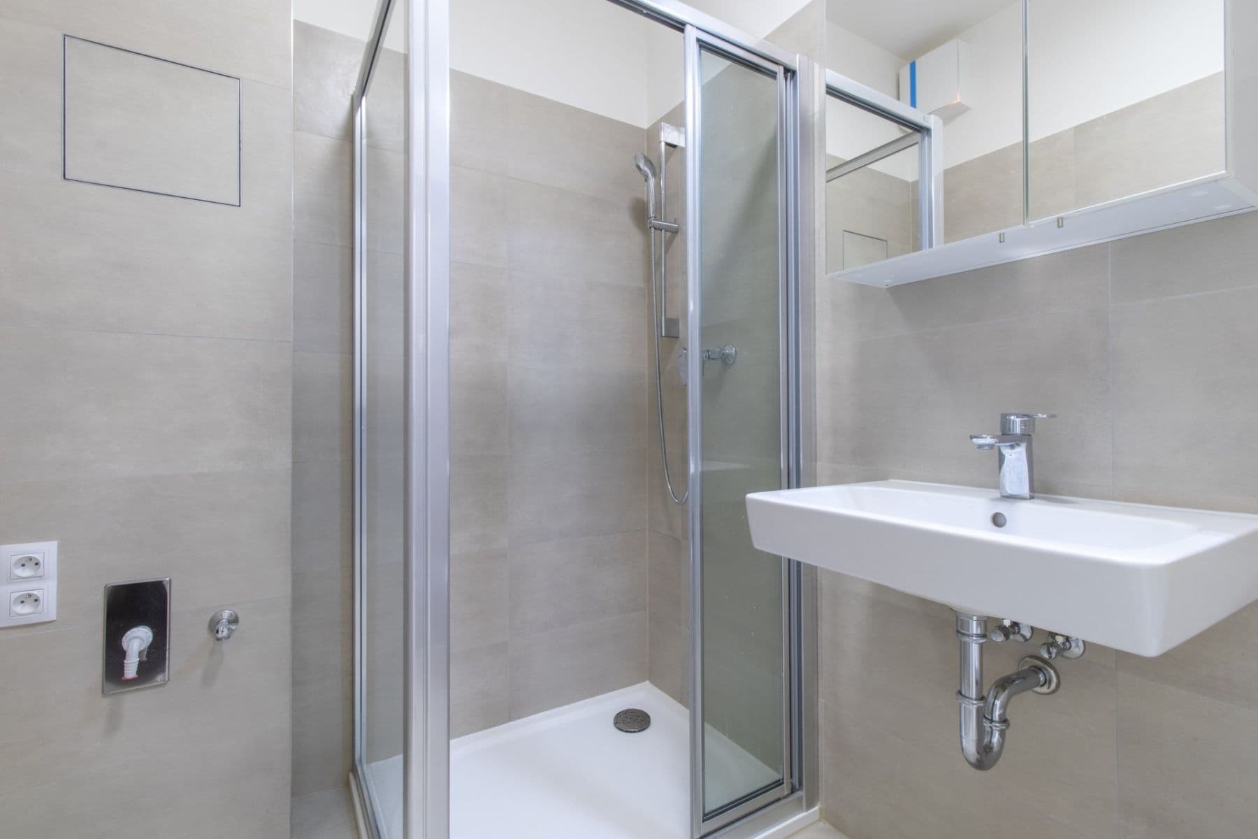 Pronájem bytu 1+kk 30 m², Bohumila Landy, Kladno, Středočeský kraj Pronájem bytu 1+kk 30 m², Bohumila Landy, Kladno, Středočeský kraj