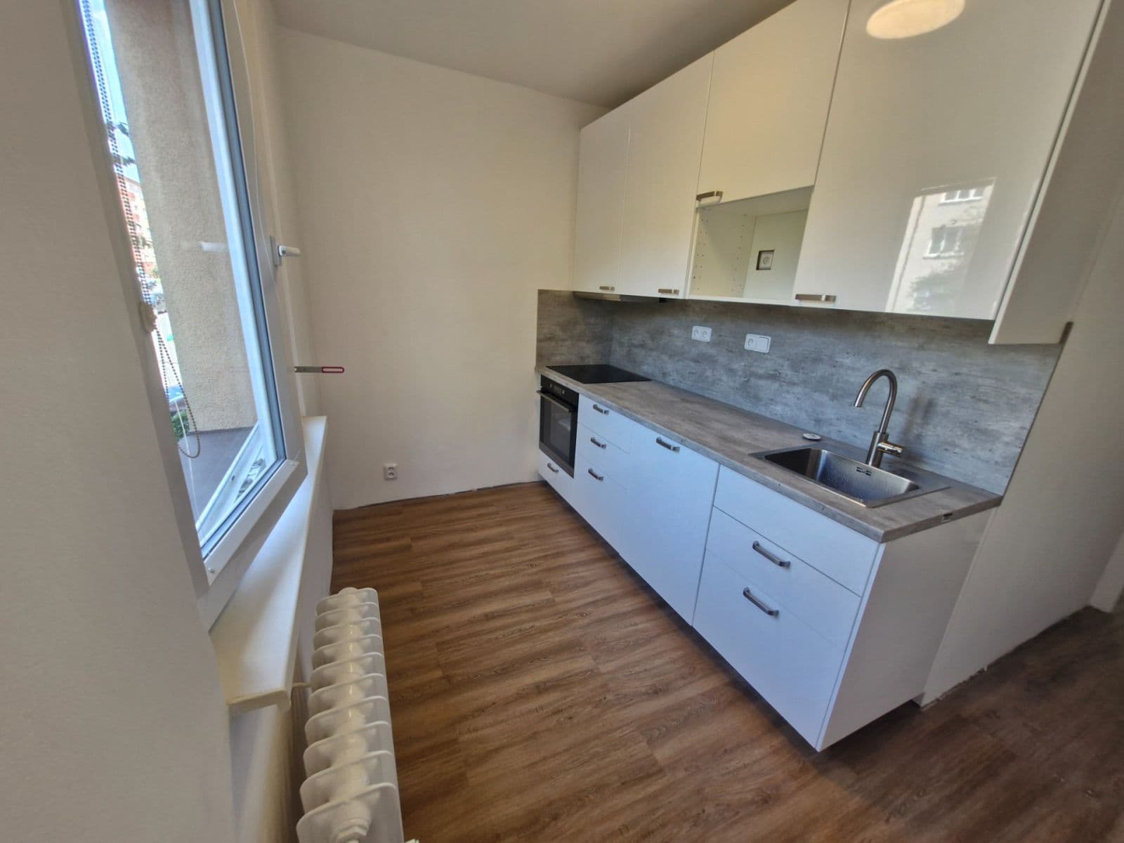 Pronájem bytu 2+1 52 m², Na Vrcholu, Praha, Praha Pronájem bytu 2+1 52 m², Na Vrcholu, Praha, Praha