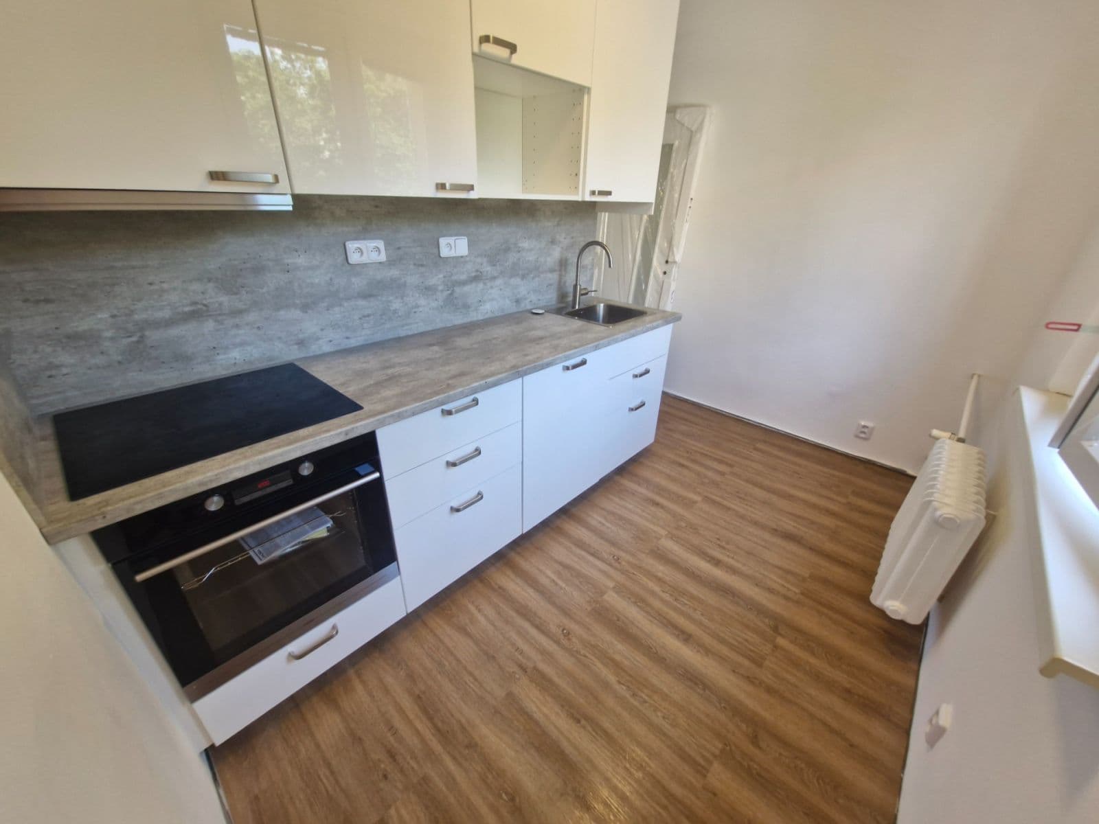 Pronájem bytu 2+1 52 m², Na Vrcholu, Praha, Praha Pronájem bytu 2+1 52 m², Na Vrcholu, Praha, Praha