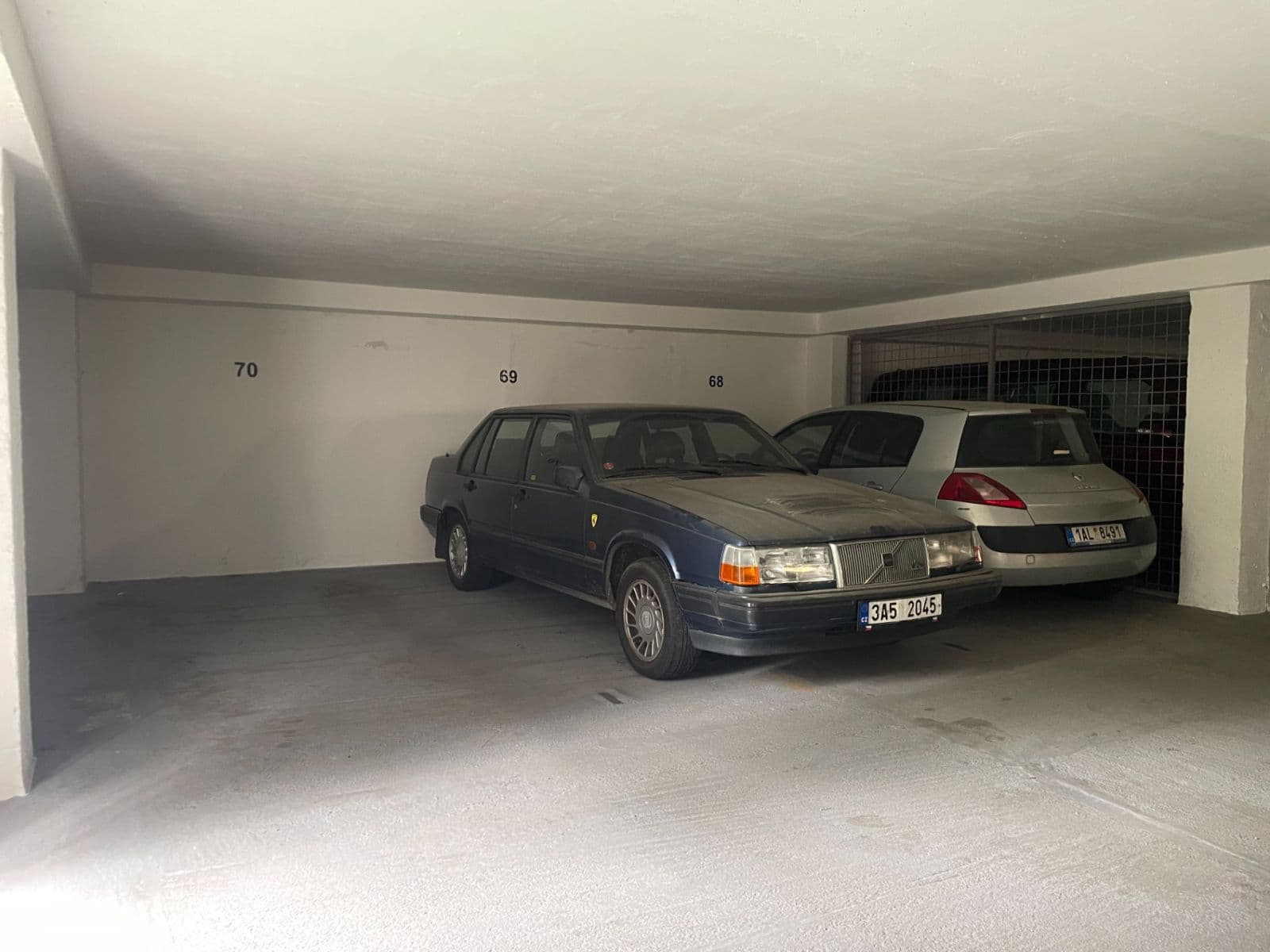 Prodej garáže 12 m², Pod Klaudiánkou, Praha, Praha Prodej garáže 12 m², Pod Klaudiánkou, Praha, Praha