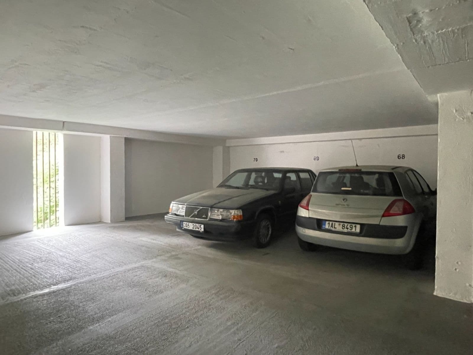 Prodej garáže 12 m², Pod Klaudiánkou, Praha, Praha Prodej garáže 12 m², Pod Klaudiánkou, Praha, Praha