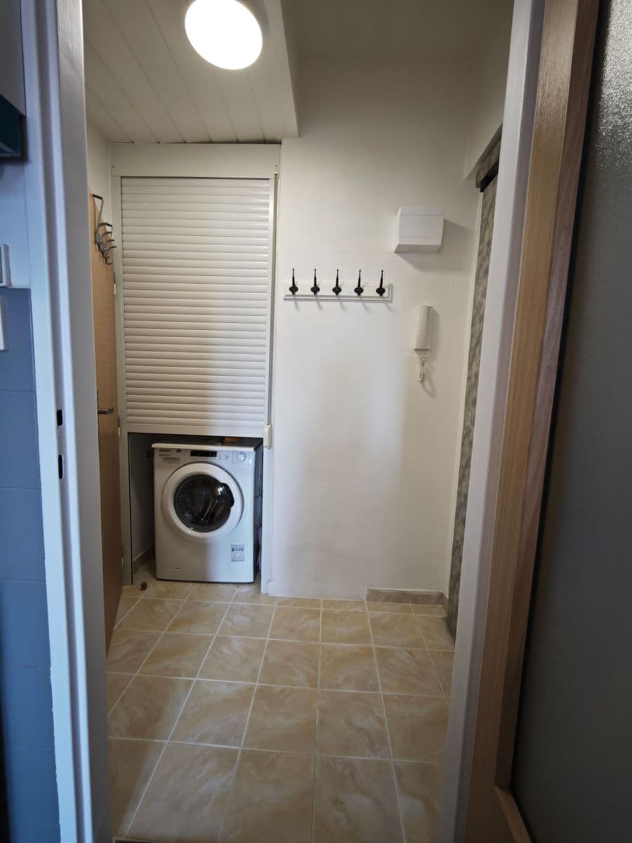 Pronájem bytu 1+kk 28 m², Komunardů, Praha, Praha Pronájem bytu 1+kk 28 m², Komunardů, Praha, Praha