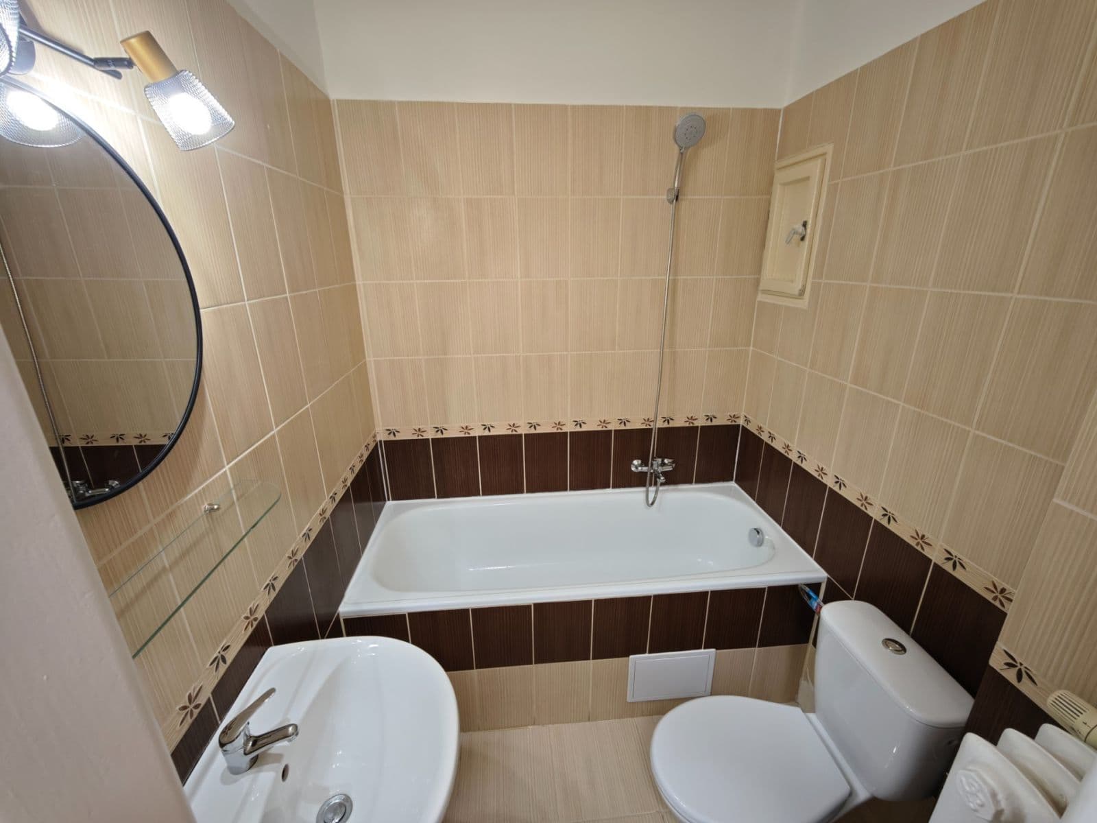 Pronájem bytu 1+kk 28 m², Komunardů, Praha, Praha Pronájem bytu 1+kk 28 m², Komunardů, Praha, Praha