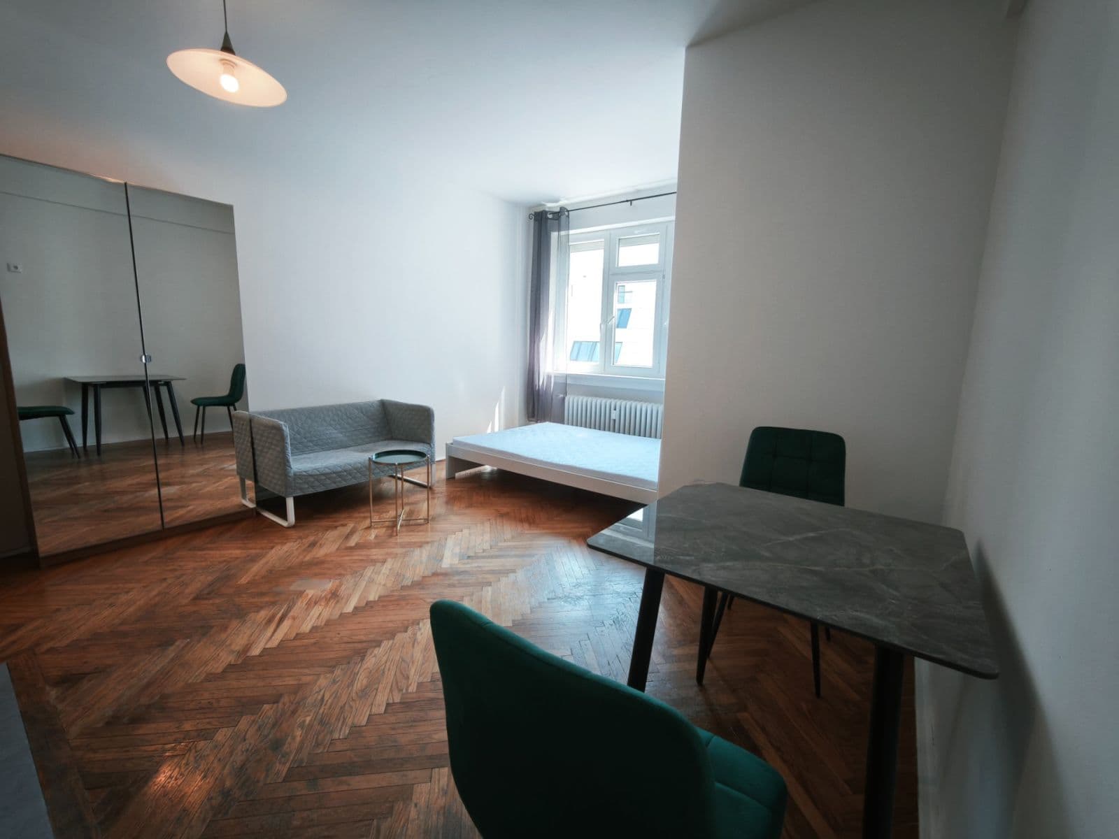 Pronájem bytu 1+kk 28 m², Komunardů, Praha, Praha Pronájem bytu 1+kk 28 m², Komunardů, Praha, Praha
