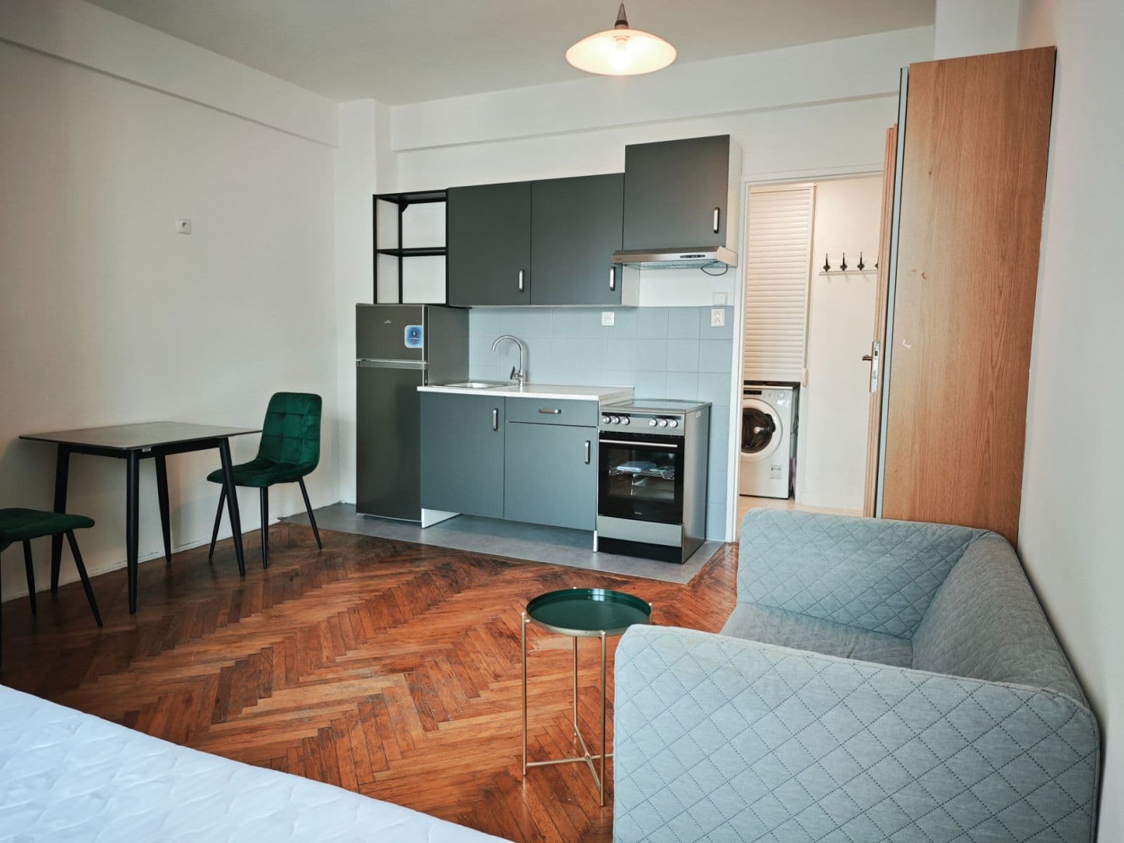 Pronájem bytu 1+kk 28 m², Komunardů, Praha, Praha Pronájem bytu 1+kk 28 m², Komunardů, Praha, Praha