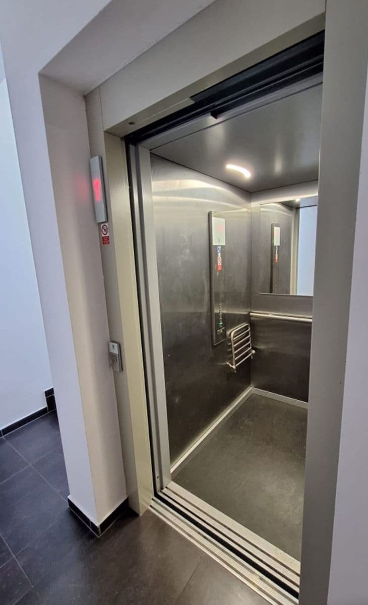 Pronájem bytu 2+kk 48 m², Na Horkách, Kralupy nad Vltavou, Středočeský kraj Pronájem bytu 2+kk 48 m², Na Horkách, Kralupy nad Vltavou, Středočeský kraj