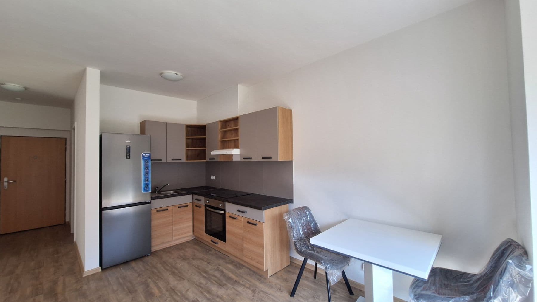 Pronájem bytu 2+kk 48 m², Na Horkách, Kralupy nad Vltavou, Středočeský kraj Pronájem bytu 2+kk 48 m², Na Horkách, Kralupy nad Vltavou, Středočeský kraj