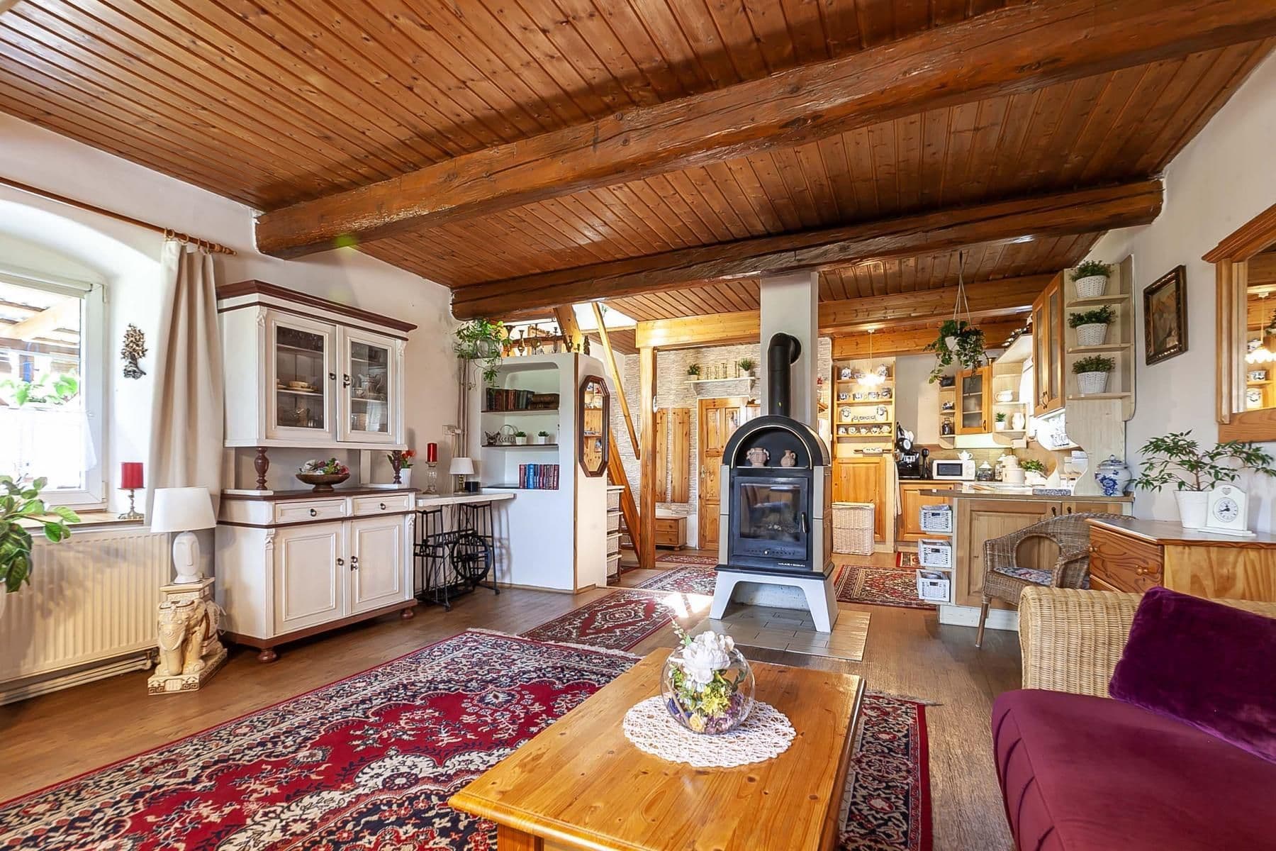 Prodej domu 250 m², pozemek 1.555 m², Doubravčice, Středočeský kraj Prodej domu 250 m², pozemek 1.555 m², Doubravčice, Středočeský kraj