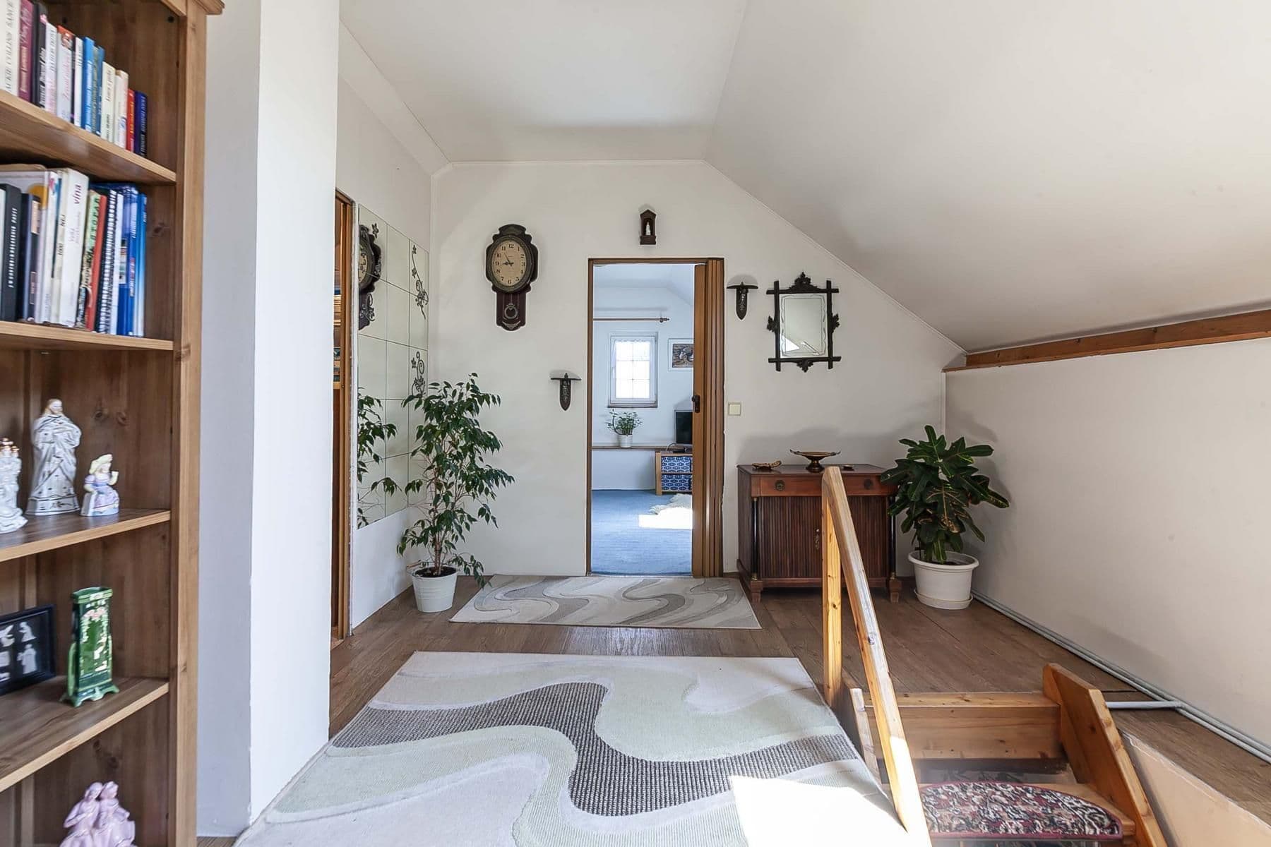Prodej domu 250 m², pozemek 1.555 m², Doubravčice, Středočeský kraj Prodej domu 250 m², pozemek 1.555 m², Doubravčice, Středočeský kraj