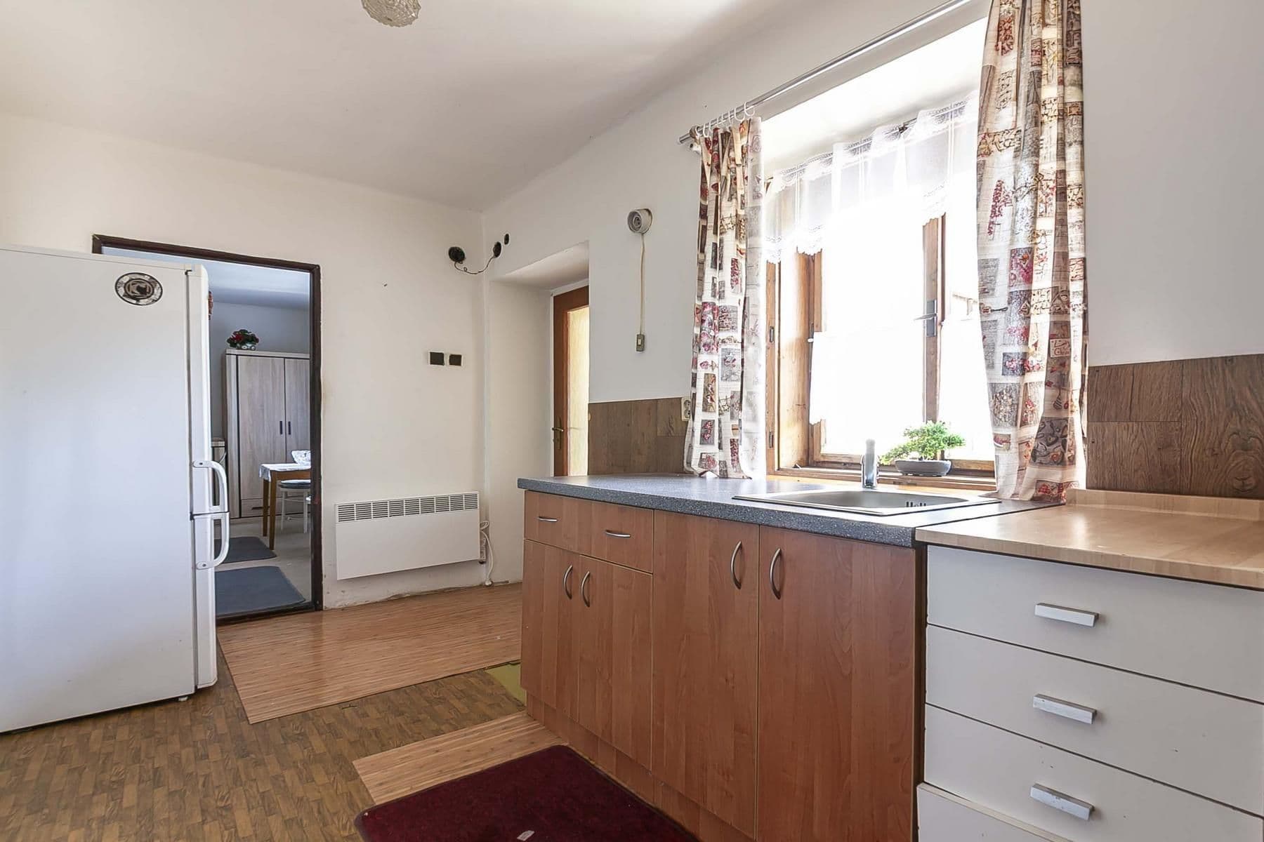 Prodej domu 250 m², pozemek 1.555 m², Doubravčice, Středočeský kraj Prodej domu 250 m², pozemek 1.555 m², Doubravčice, Středočeský kraj