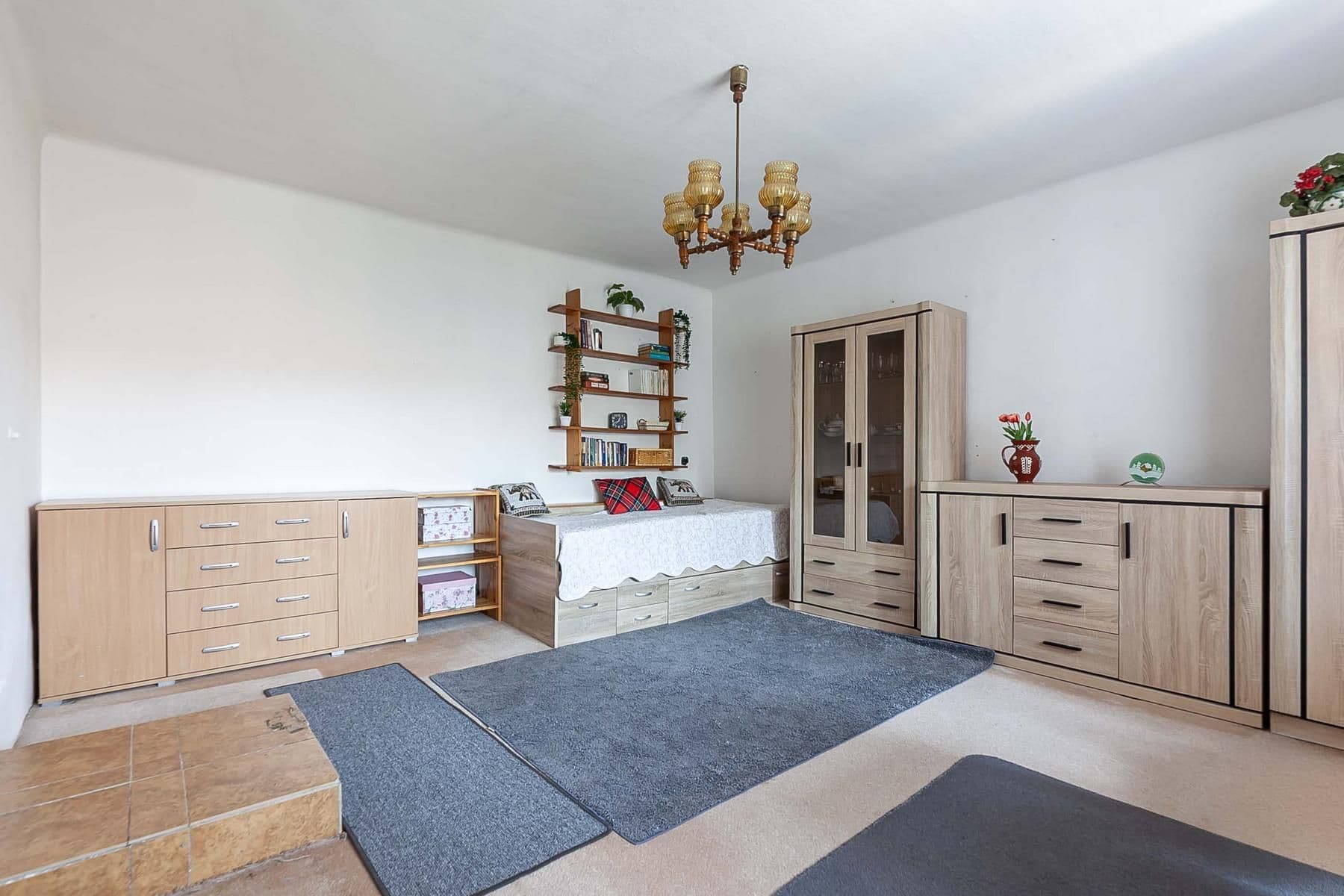 Prodej domu 250 m², pozemek 1.555 m², Doubravčice, Středočeský kraj Prodej domu 250 m², pozemek 1.555 m², Doubravčice, Středočeský kraj