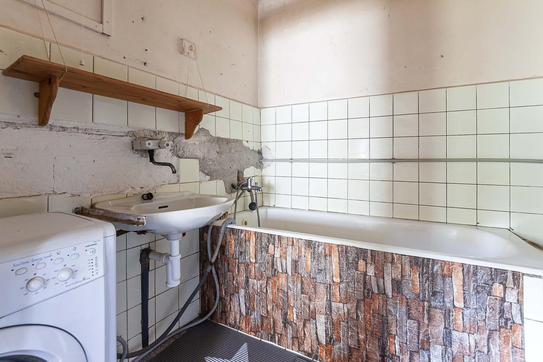 Prodej domu 250 m², pozemek 1.555 m², Doubravčice, Středočeský kraj Prodej domu 250 m², pozemek 1.555 m², Doubravčice, Středočeský kraj