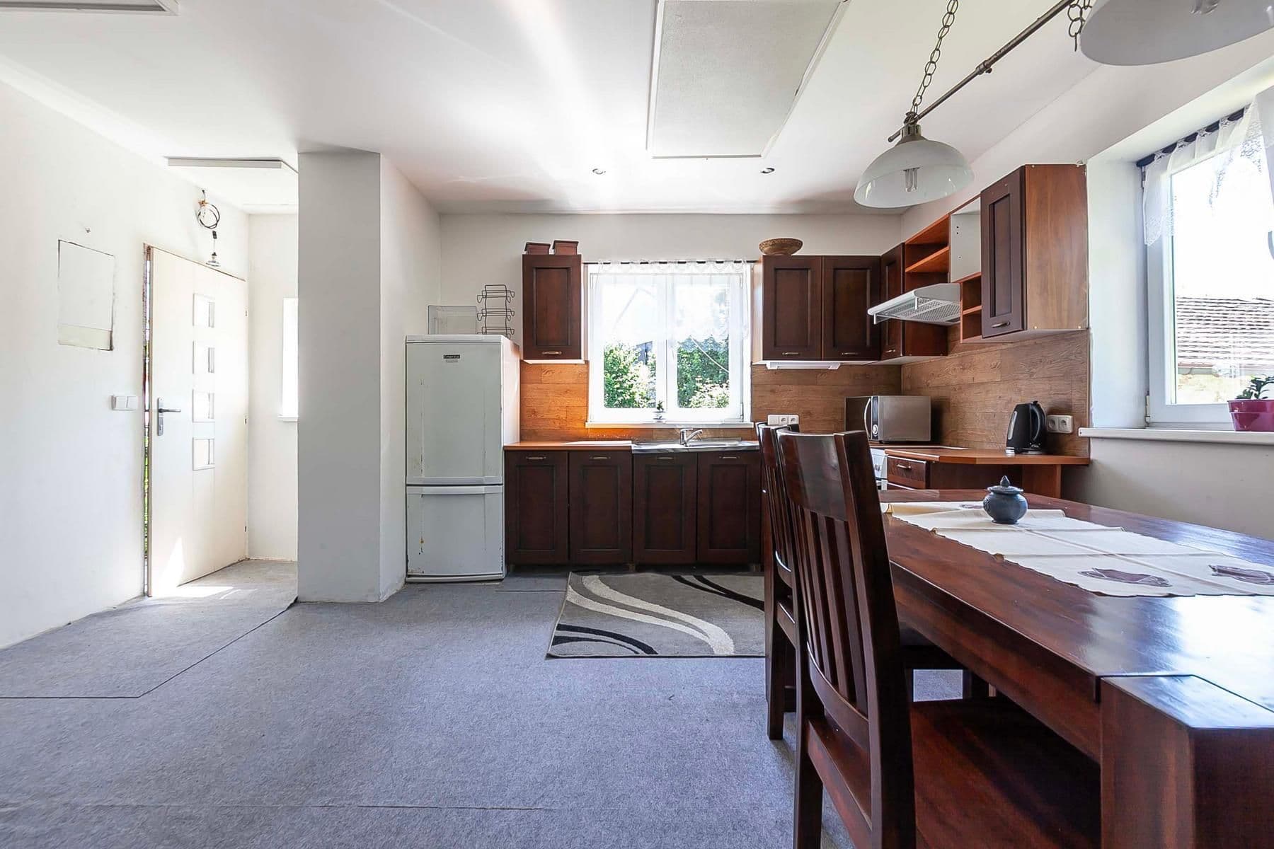 Prodej domu 250 m², pozemek 1.555 m², Doubravčice, Středočeský kraj Prodej domu 250 m², pozemek 1.555 m², Doubravčice, Středočeský kraj