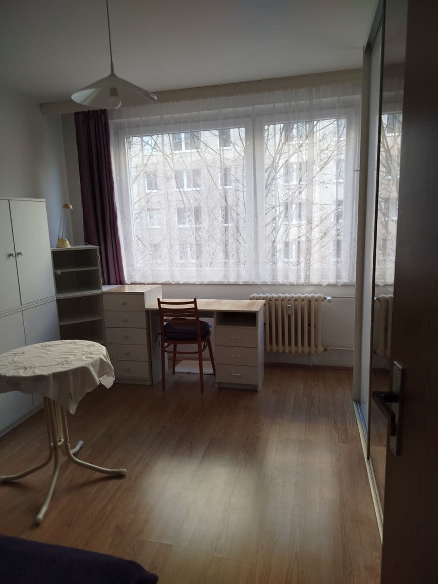 Pronájem bytu 1+kk 14 m², Vídeňská, Praha, Praha Pronájem bytu 1+kk 14 m², Vídeňská, Praha, Praha