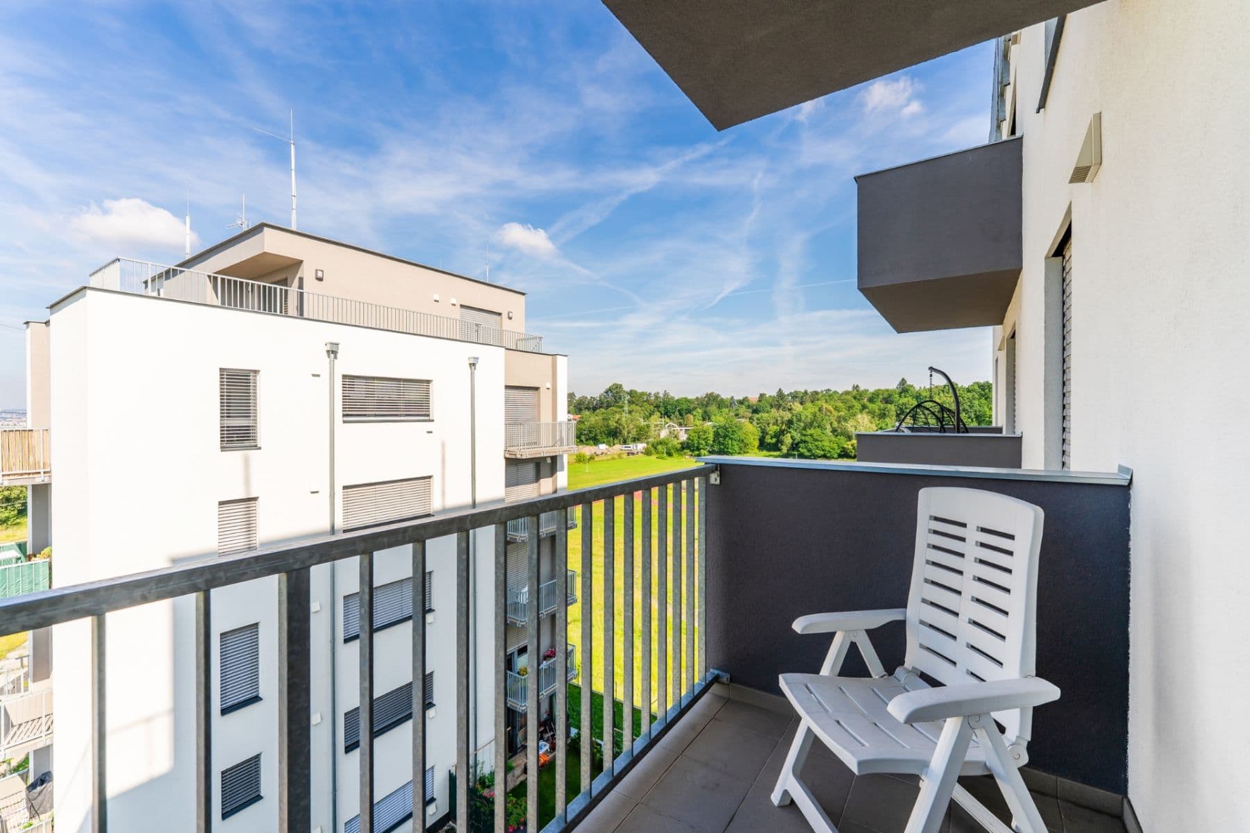 Prodej bytu 1+kk 27 m², Za černým mostem, Praha, Praha Prodej bytu 1+kk 27 m², Za černým mostem, Praha, Praha