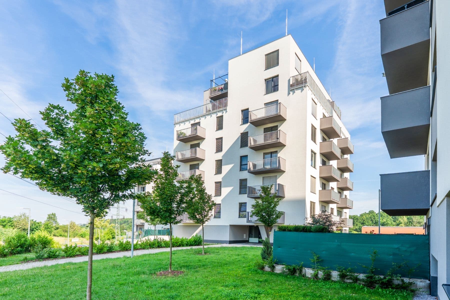 Prodej bytu 1+kk 27 m², Za černým mostem, Praha, Praha Prodej bytu 1+kk 27 m², Za černým mostem, Praha, Praha