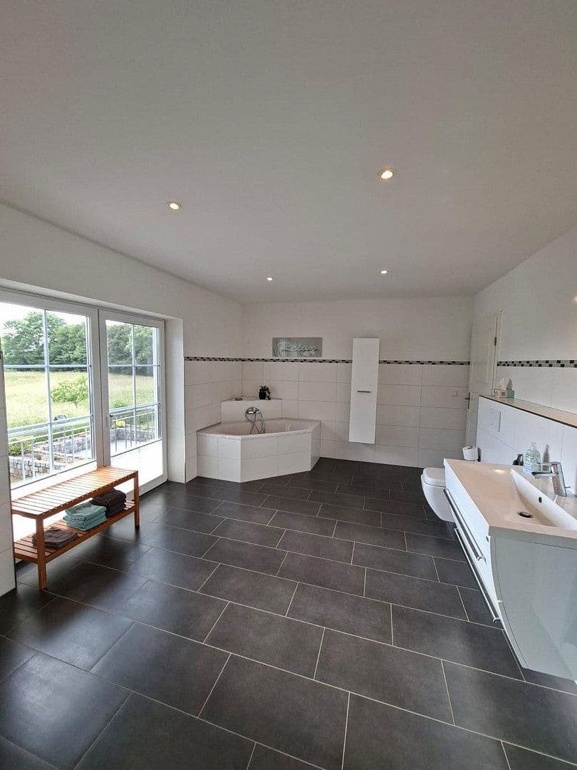 Prodej domu 354 m², pozemek 7.940 m², Großsolt, Šlesvicko-Holštýnsko Prodej domu 354 m², pozemek 7.940 m², Großsolt, Šlesvicko-Holštýnsko