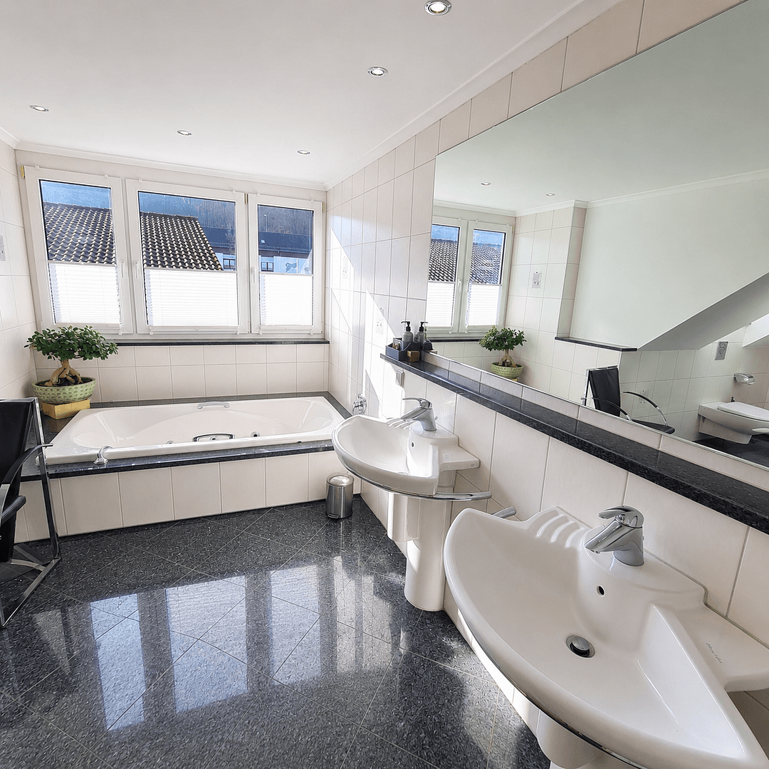 Prodej domu 1.008 m², pozemek 1.000 m², Ettlingen, Bádensko-Württembersko Prodej domu 1.008 m², pozemek 1.000 m², Ettlingen, Bádensko-Württembersko