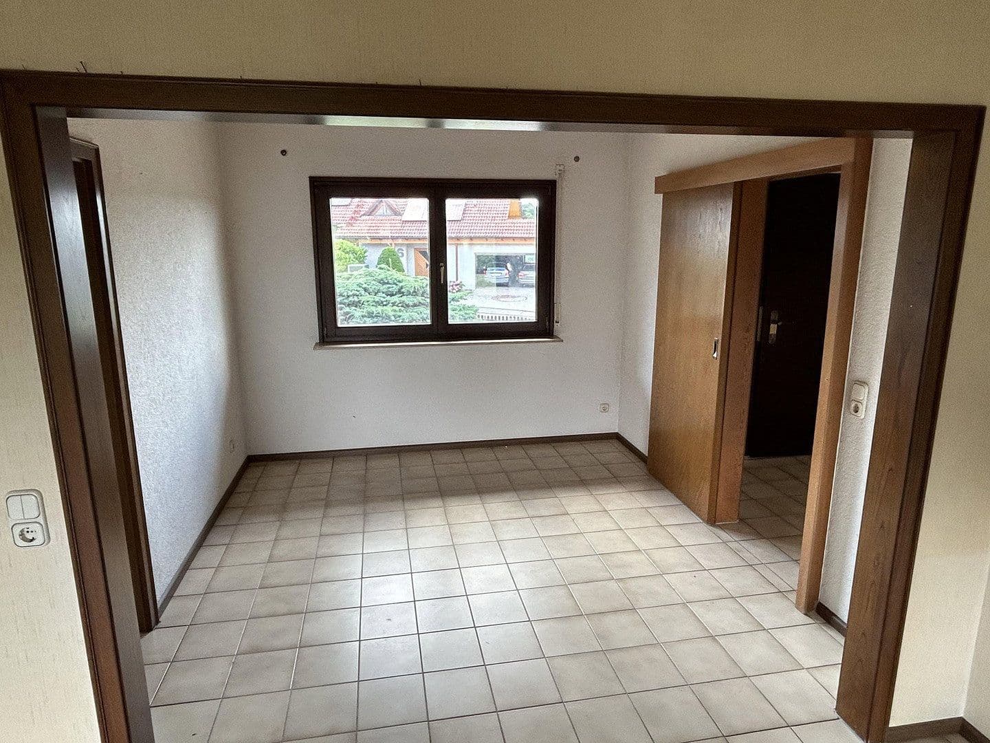 Pronájem domu 120 m², pozemek 866 m², Straubenhardt, Bádensko-Württembersko Pronájem domu 120 m², pozemek 866 m², Straubenhardt, Bádensko-Württembersko