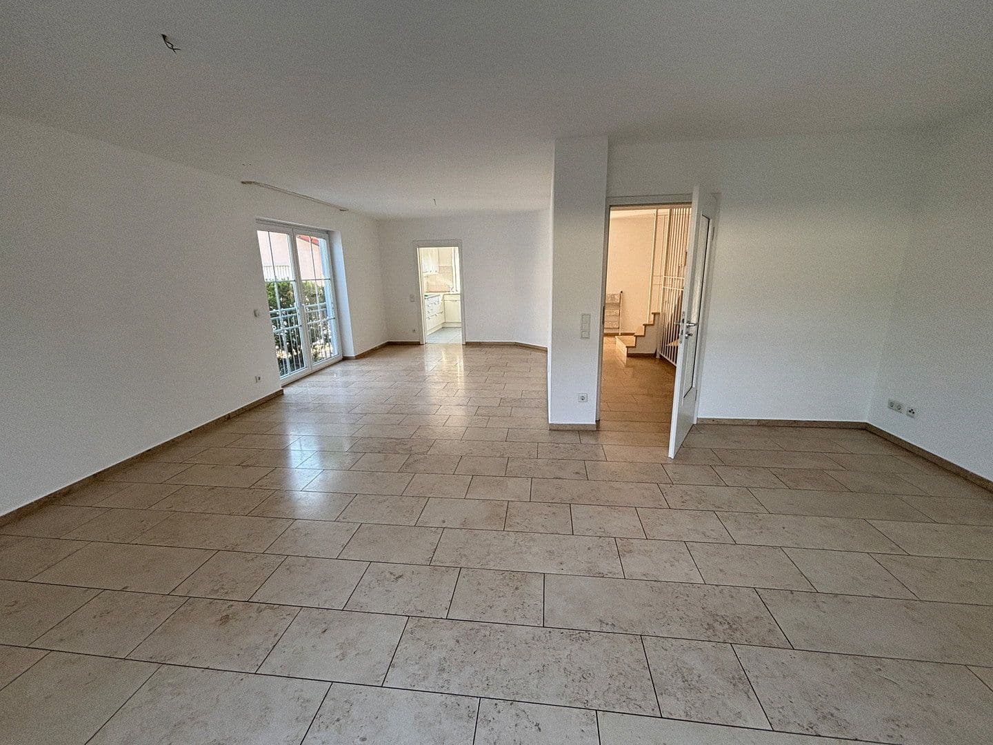 Pronájem domu 130 m², pozemek 270 m², Neuburg an der Donau, Bavorsko Pronájem domu 130 m², pozemek 270 m², Neuburg an der Donau, Bavorsko