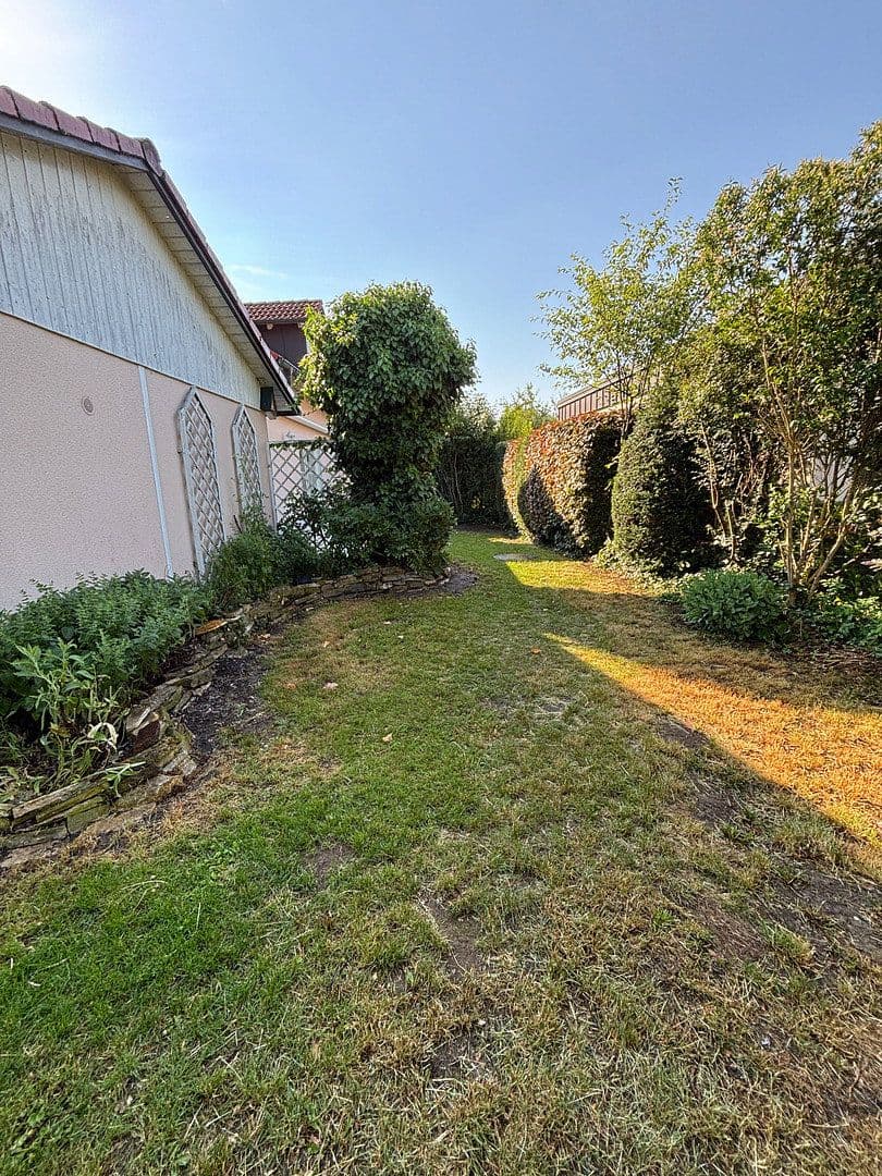 Pronájem domu 130 m², pozemek 270 m², Neuburg an der Donau, Bavorsko Pronájem domu 130 m², pozemek 270 m², Neuburg an der Donau, Bavorsko