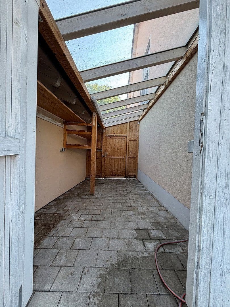 Pronájem domu 130 m², pozemek 270 m², Neuburg an der Donau, Bavorsko Pronájem domu 130 m², pozemek 270 m², Neuburg an der Donau, Bavorsko