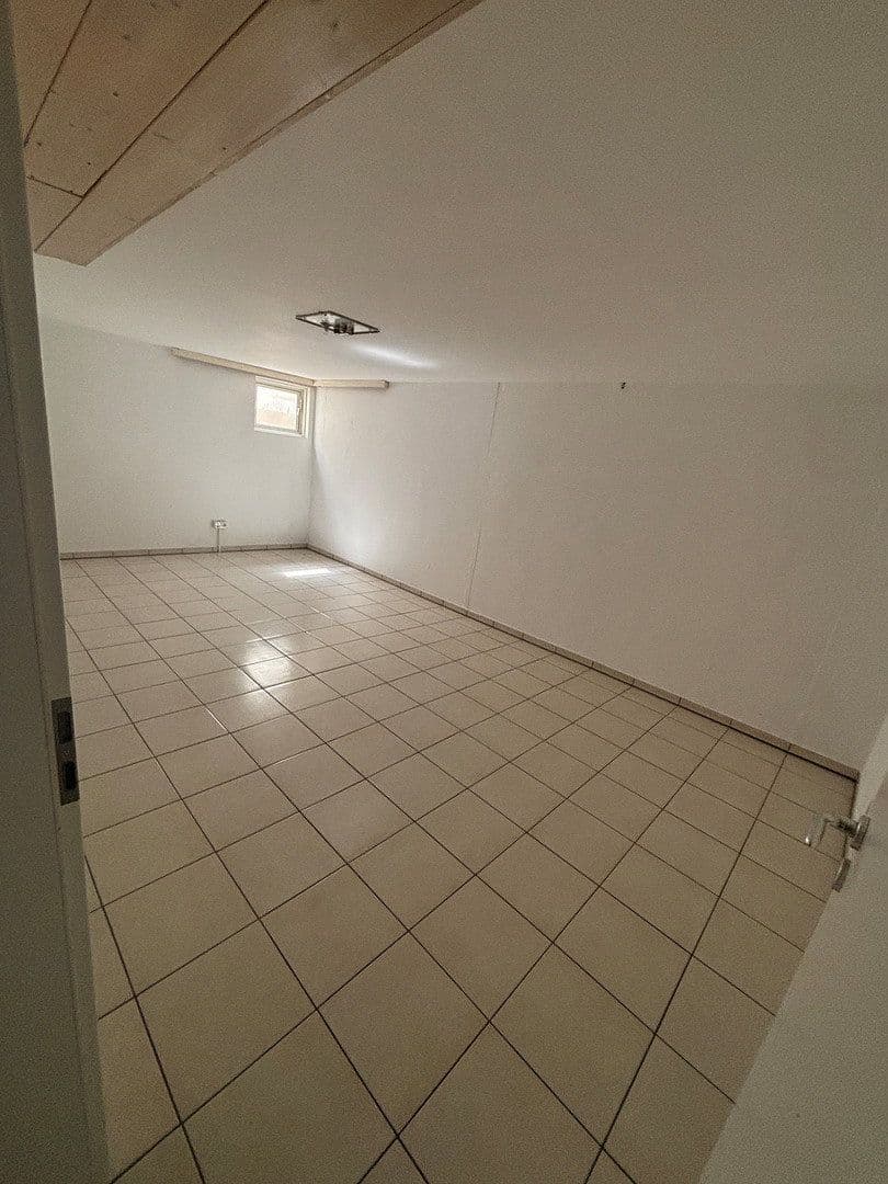 Pronájem domu 130 m², pozemek 270 m², Neuburg an der Donau, Bavorsko Pronájem domu 130 m², pozemek 270 m², Neuburg an der Donau, Bavorsko