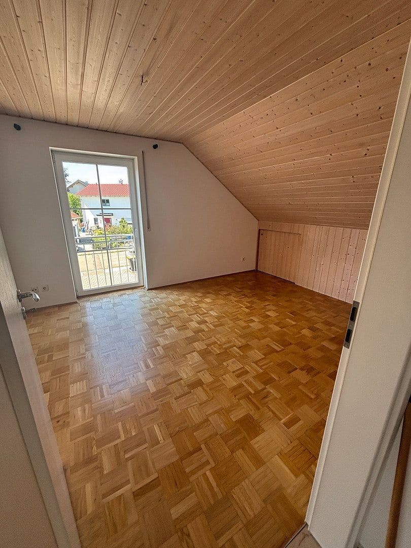 Pronájem domu 130 m², pozemek 270 m², Neuburg an der Donau, Bavorsko Pronájem domu 130 m², pozemek 270 m², Neuburg an der Donau, Bavorsko