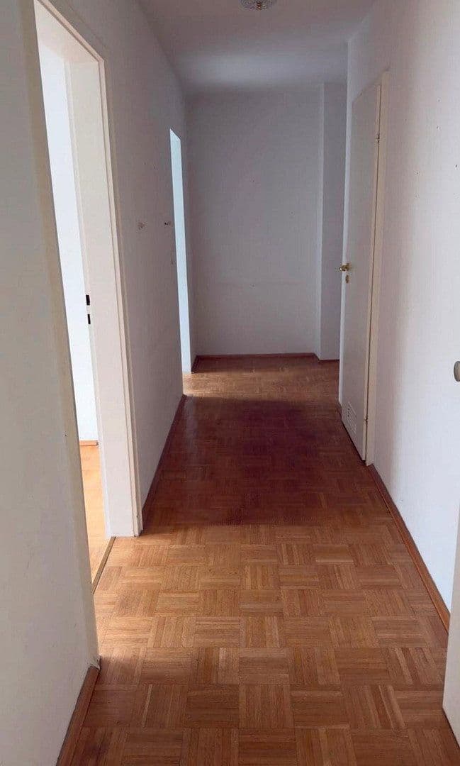 Prodej bytu 2+1 70 m², Denninger Str., München, Bavorsko Prodej bytu 2+1 70 m², Denninger Str., München, Bavorsko