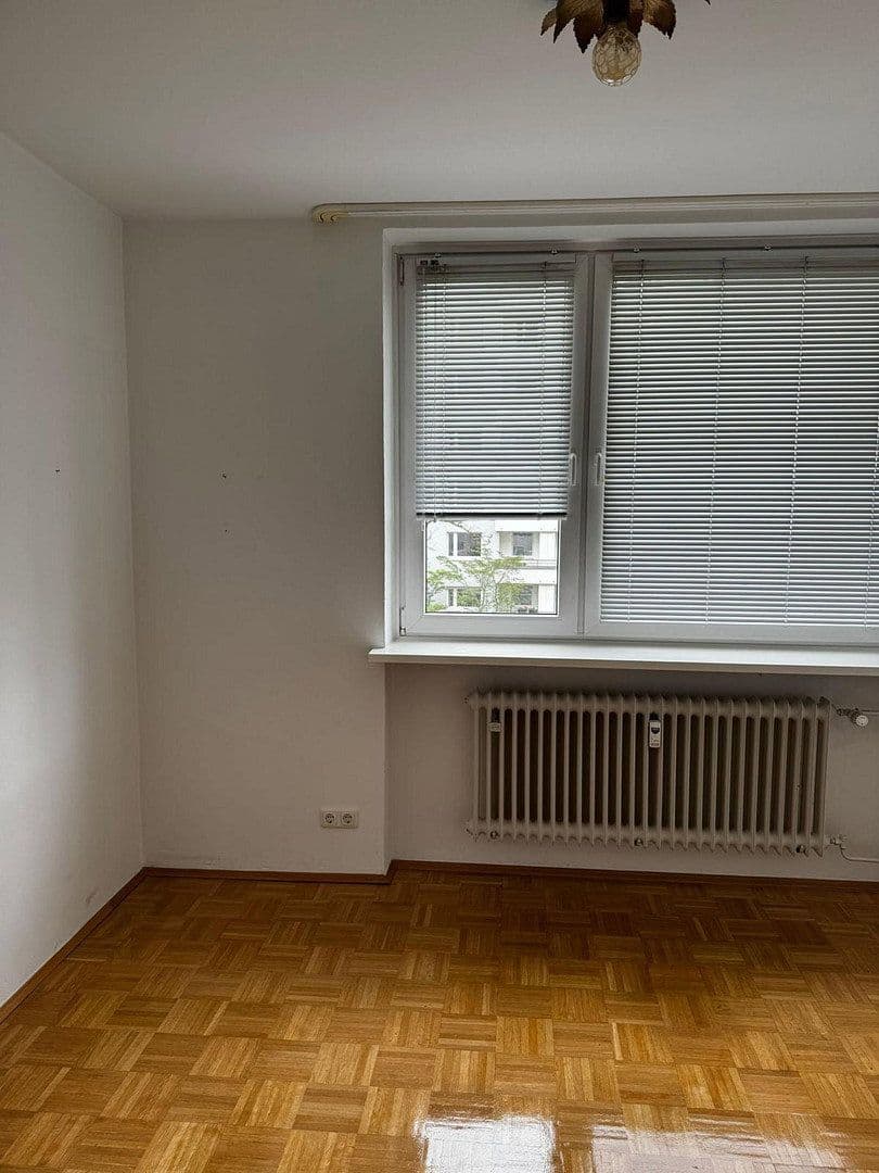 Prodej bytu 2+1 70 m², Denninger Str., München, Bavorsko Prodej bytu 2+1 70 m², Denninger Str., München, Bavorsko