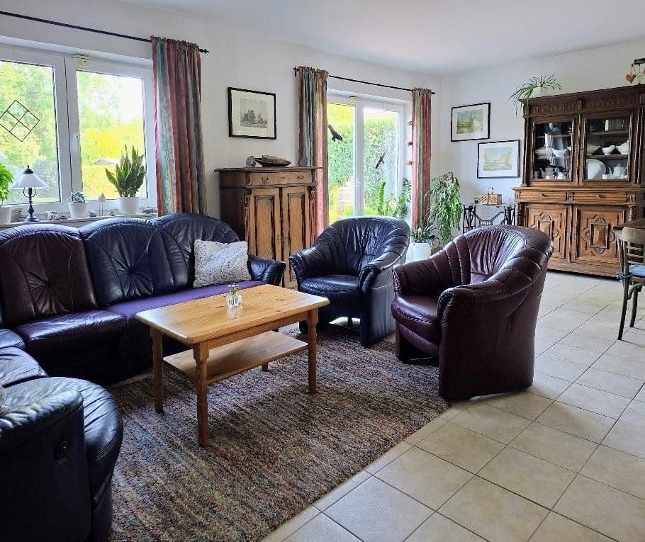 Prodej domu 184 m², pozemek 1.122 m², Geschwister-Scholl-Straße 29, Falkensee, Braniborsko Prodej domu 184 m², pozemek 1.122 m², Geschwister-Scholl-Straße 29, Falkensee, Braniborsko