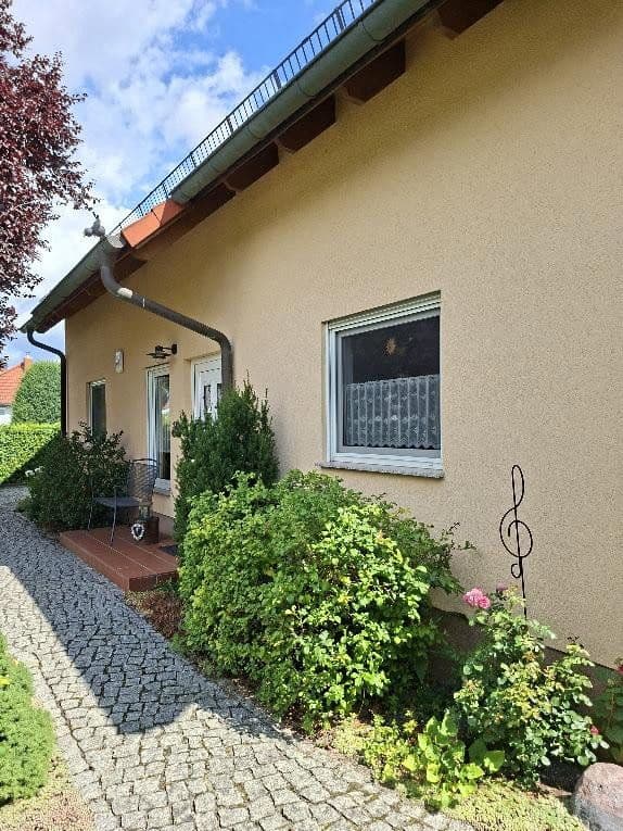 Prodej domu 184 m², pozemek 1.122 m², Geschwister-Scholl-Straße 29, Falkensee, Braniborsko Prodej domu 184 m², pozemek 1.122 m², Geschwister-Scholl-Straße 29, Falkensee, Braniborsko