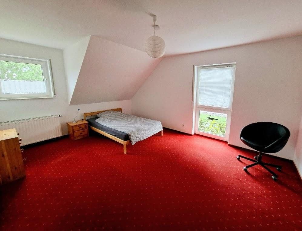 Prodej domu 184 m², pozemek 1.122 m², Geschwister-Scholl-Straße 29, Falkensee, Braniborsko Prodej domu 184 m², pozemek 1.122 m², Geschwister-Scholl-Straße 29, Falkensee, Braniborsko