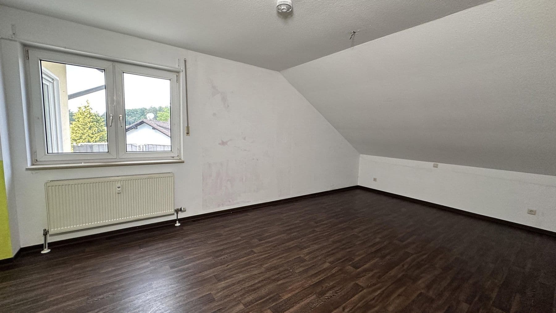 Pronájem bytu 2+1 82 m², Bad Emstal, Hessen Pronájem bytu 2+1 82 m², Bad Emstal, Hessen