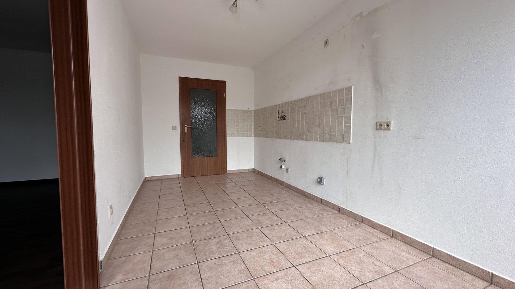 Pronájem bytu 2+1 82 m², Bad Emstal, Hessen Pronájem bytu 2+1 82 m², Bad Emstal, Hessen