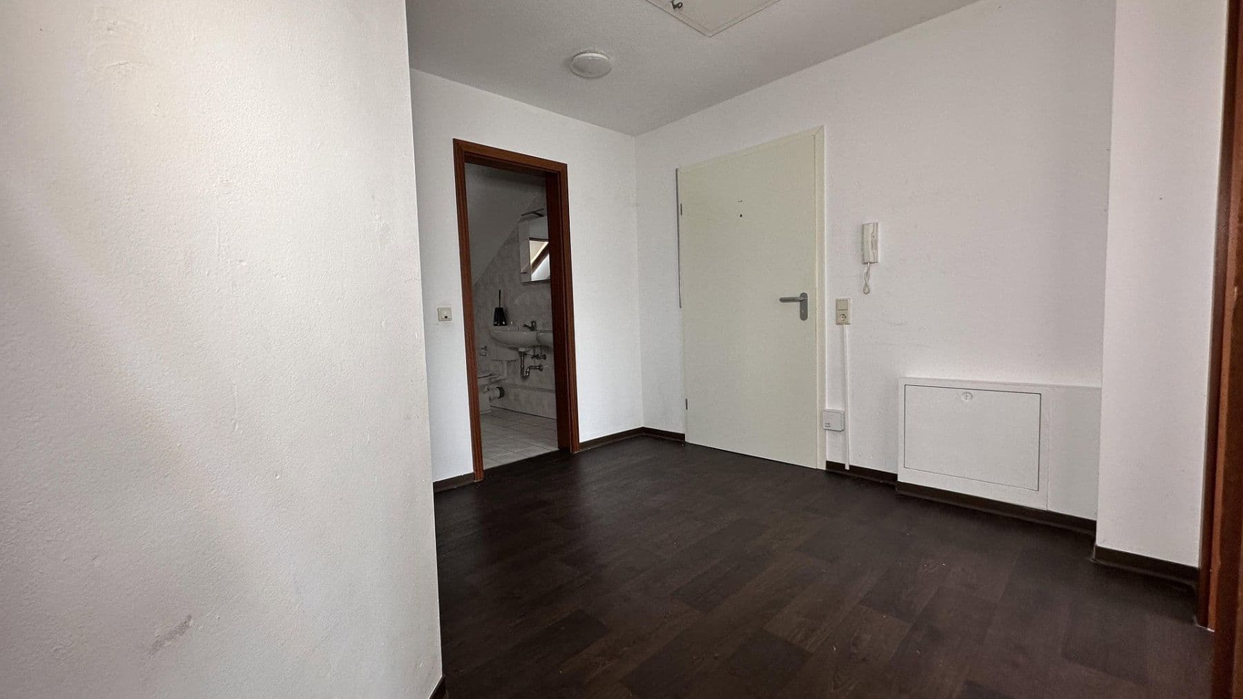 Pronájem bytu 2+1 82 m², Bad Emstal, Hessen Pronájem bytu 2+1 82 m², Bad Emstal, Hessen