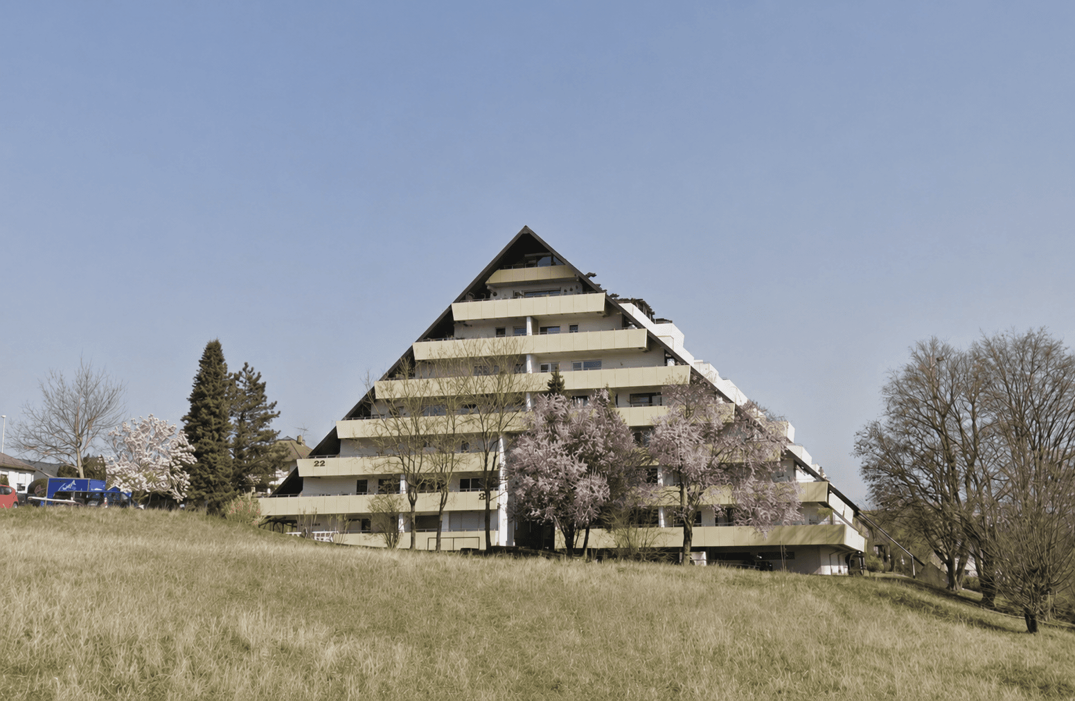 Prodej bytu 4+1 105 m², Etzmattenstraße 22, Freiburg im Breisgau-Tiengen, Bádensko-Württembersko Prodej bytu 4+1 105 m², Etzmattenstraße 22, Freiburg im Breisgau-Tiengen, Bádensko-Württembersko