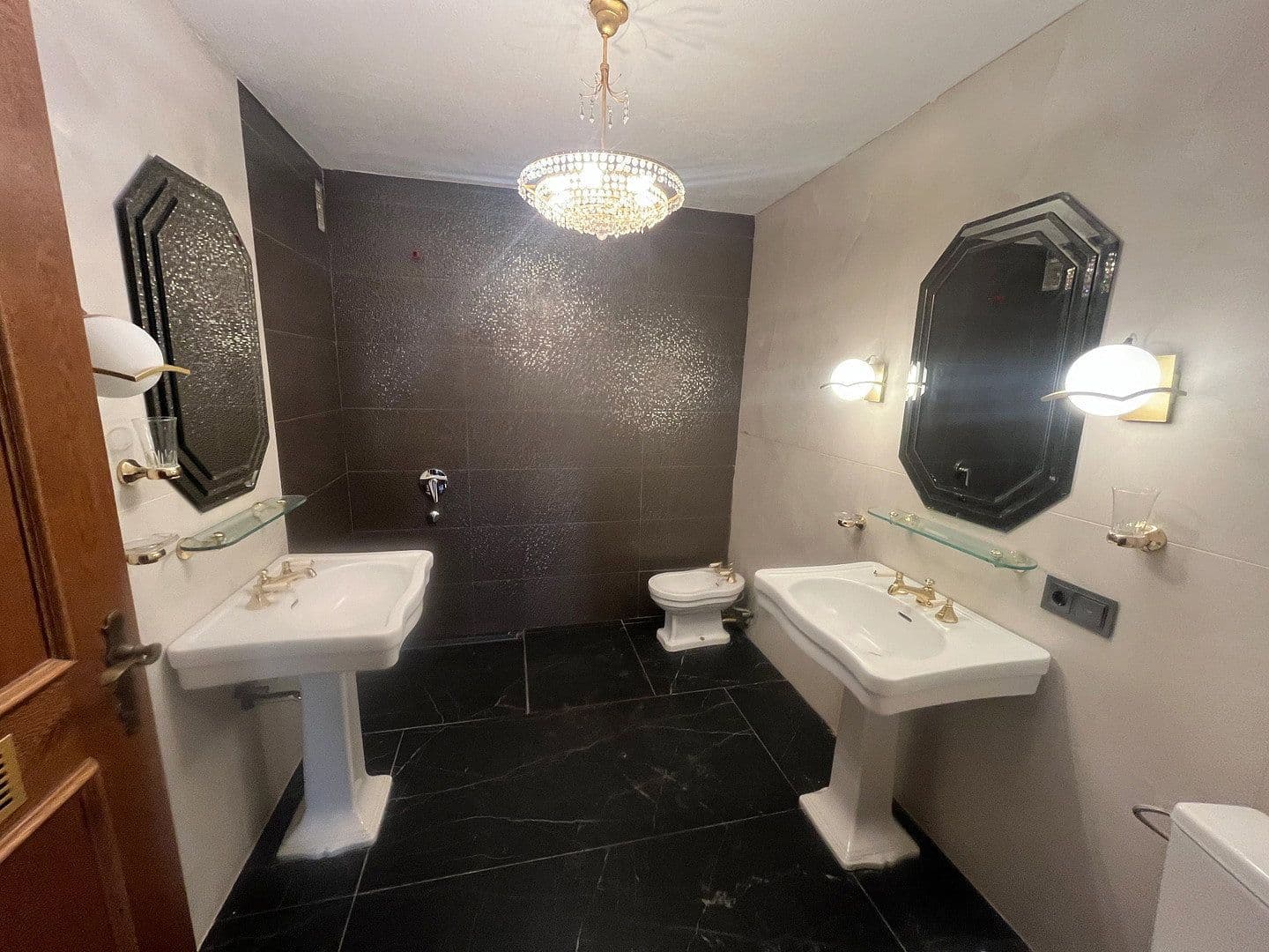 Prodej domu 453 m², pozemek 1.367 m², Hochwechsellifte, Waldbach-Mönichwald, Štýrsko Prodej domu 453 m², pozemek 1.367 m², Hochwechsellifte, Waldbach-Mönichwald, Štýrsko