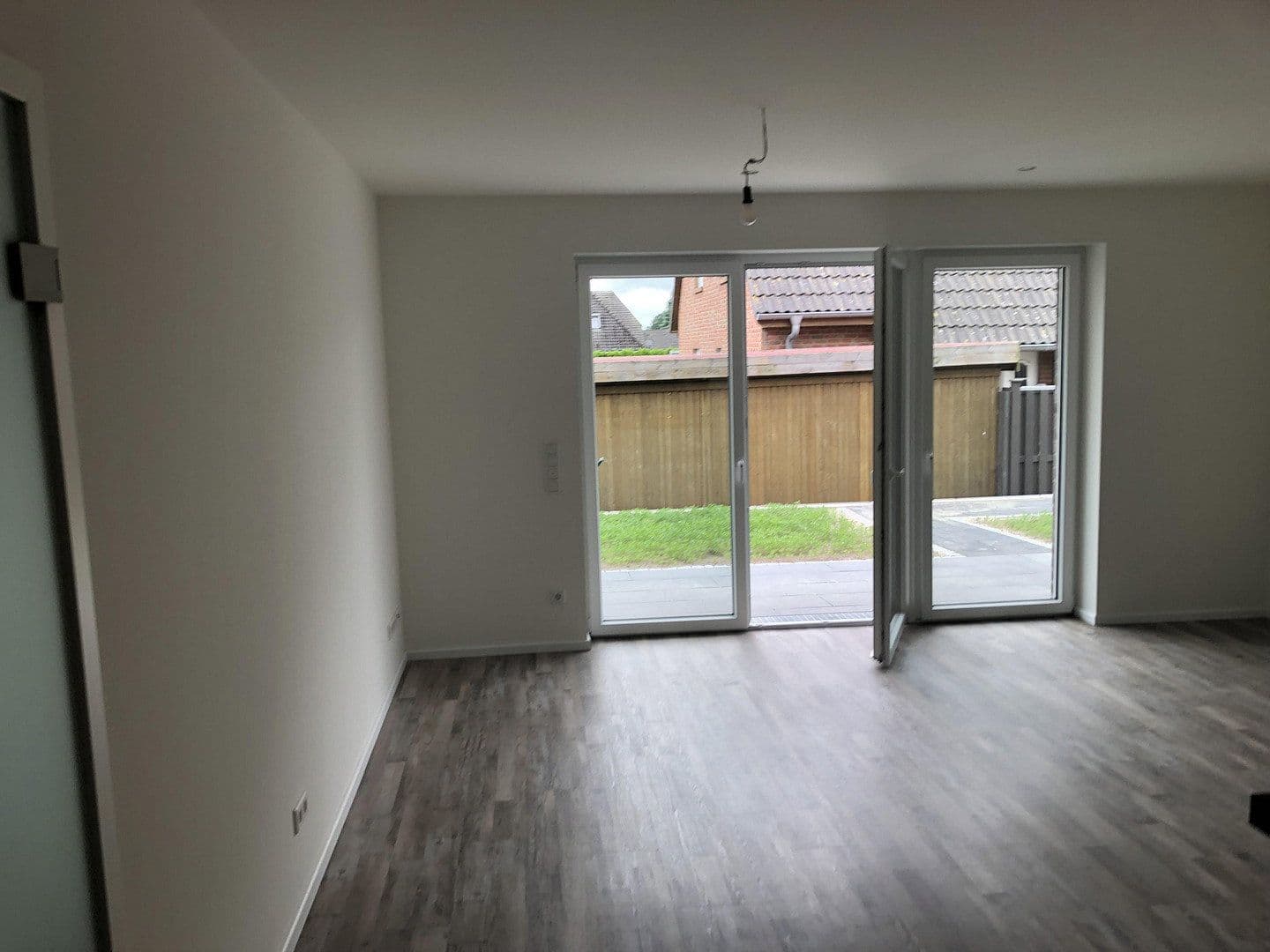 Pronájem bytu 2+1 79 m², Elbuferstr. 22 b, Marschacht, Dolní Sasko Pronájem bytu 2+1 79 m², Elbuferstr. 22 b, Marschacht, Dolní Sasko